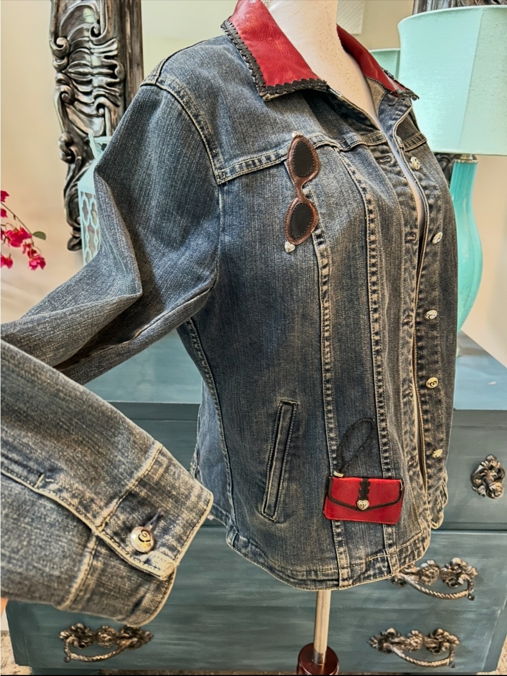 Y2K Brighton Lg Demin Jacket Purse/Sunglasses/Wristlet/Heart Appliqué EUC - Picture 5 of 17